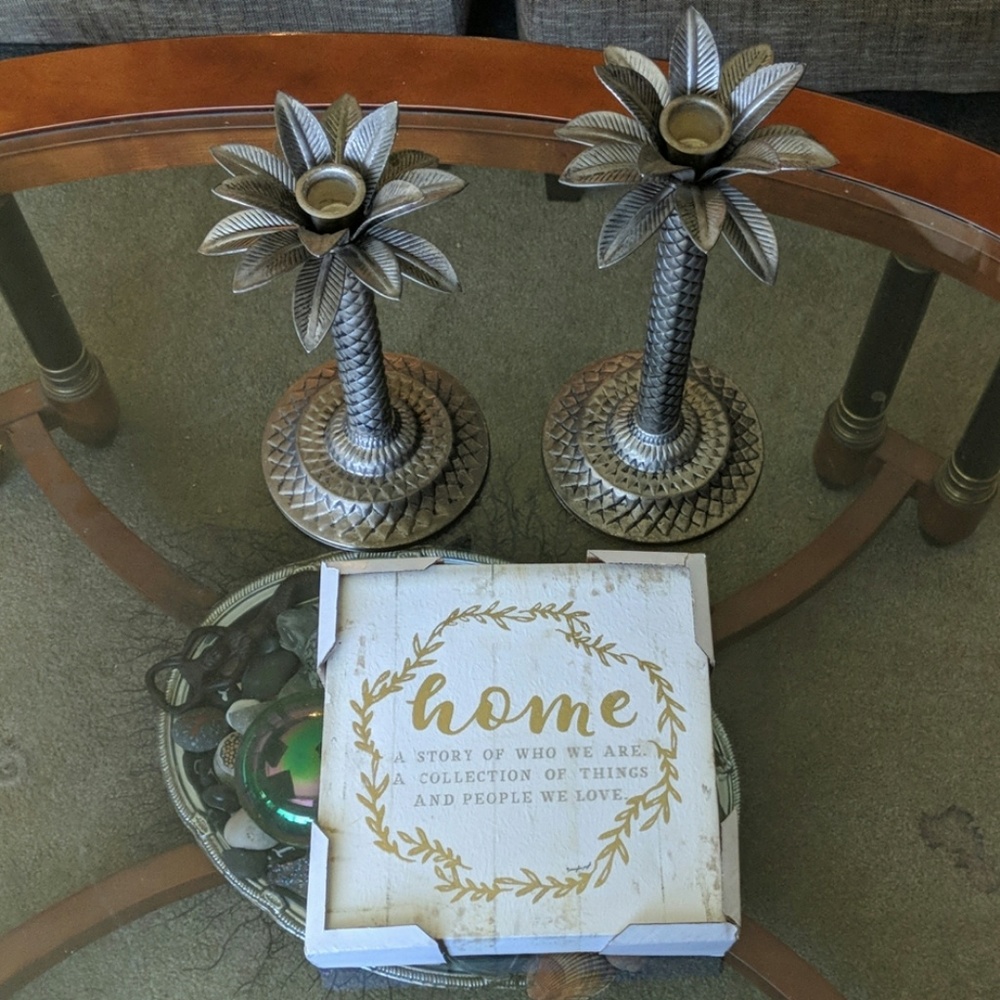 House Decor Accessories Featured Listing - Picture 6 of 8